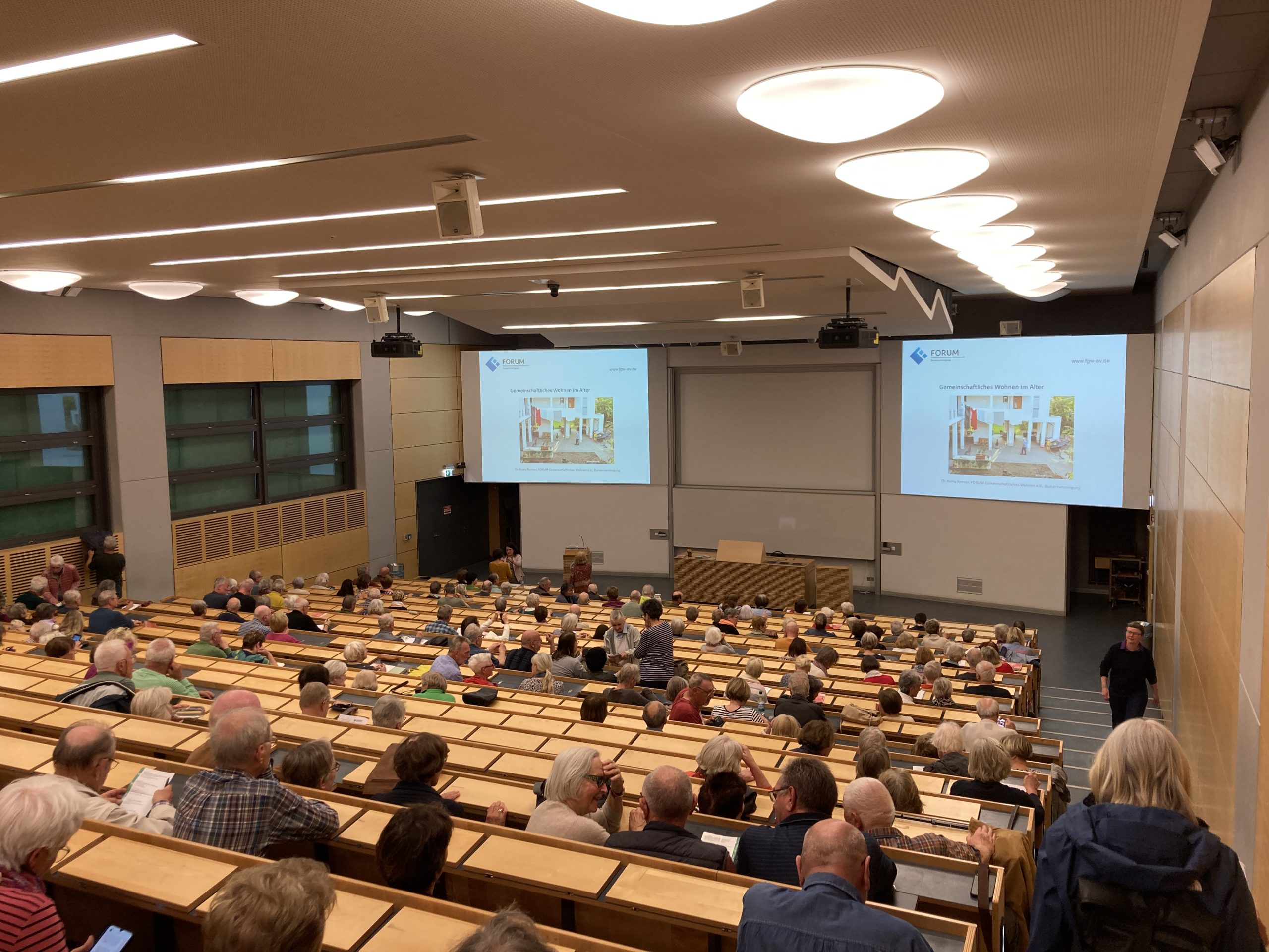 Vortrag zum Gemeinschaftlichen Wohnen im Alter in der Rostocker Seniorenakademie